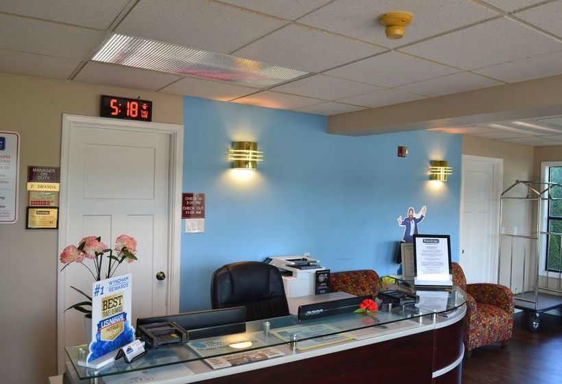 בית מלון כפרי Travelodge Sea Tac Airport North