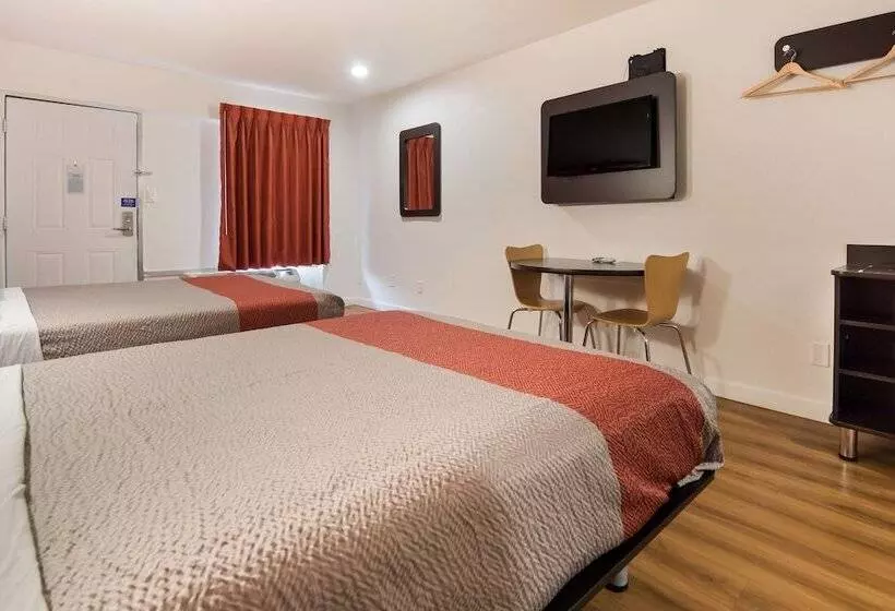 Motel 6fort Worth, Tx Seminary