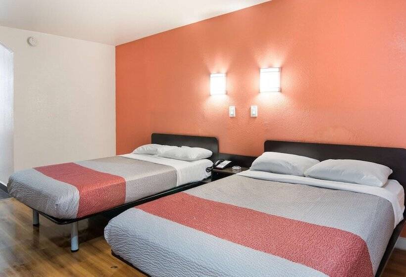 Motel 6fort Worth, Tx  Seminary