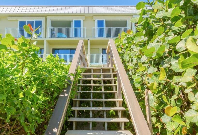 Tuckaway Shores Resort