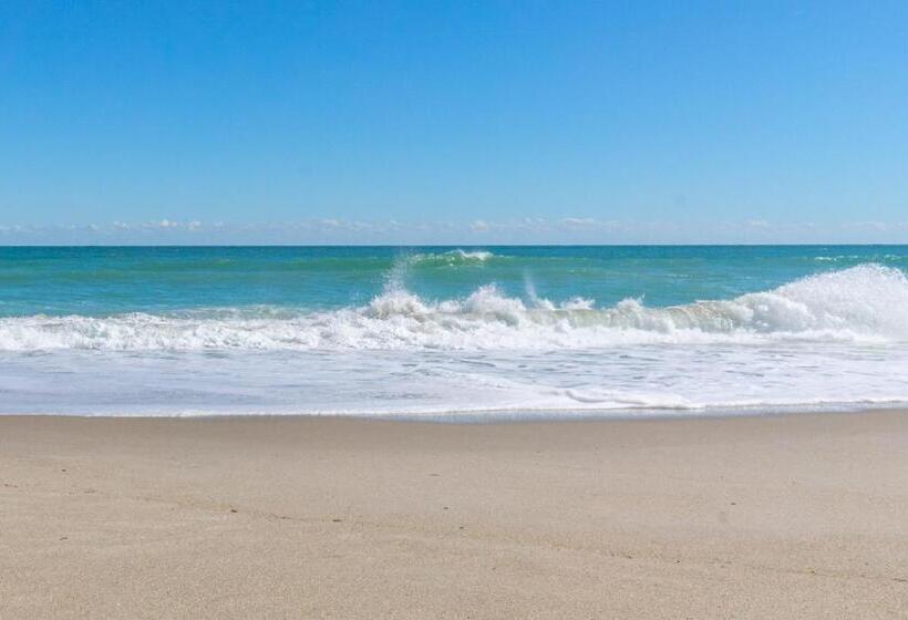 Tuckaway Shores Resort