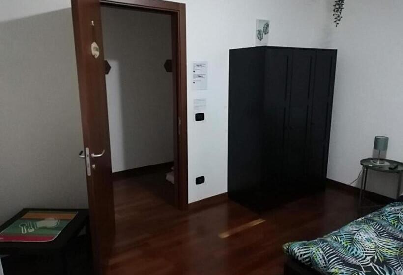 پانسیون De Rossi Holiday