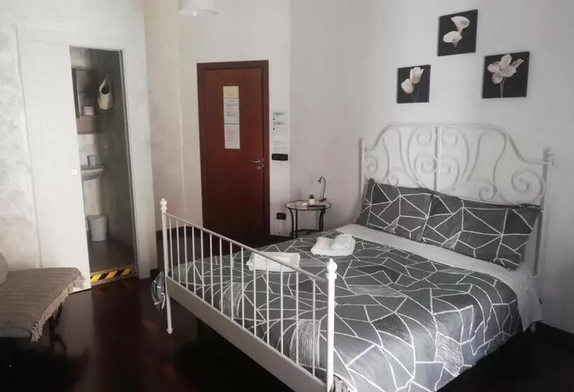 پانسیون De Rossi Holiday