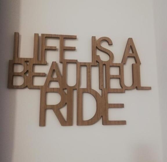 پانسیون De Rossi Holiday