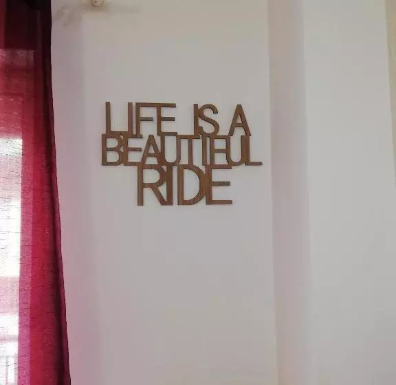 پانسیون De Rossi Holiday