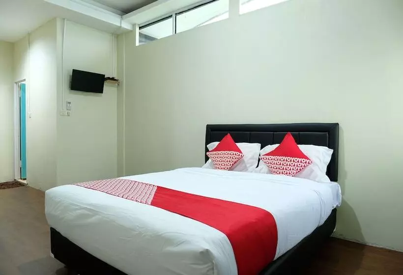 Retkeilymaja Guest House D'makmoer By Oyo Rooms