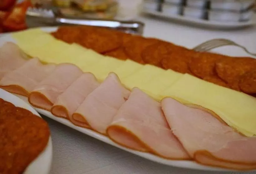 ベッドアンドブレックファースト Anna Panzió & Wellness Siófok