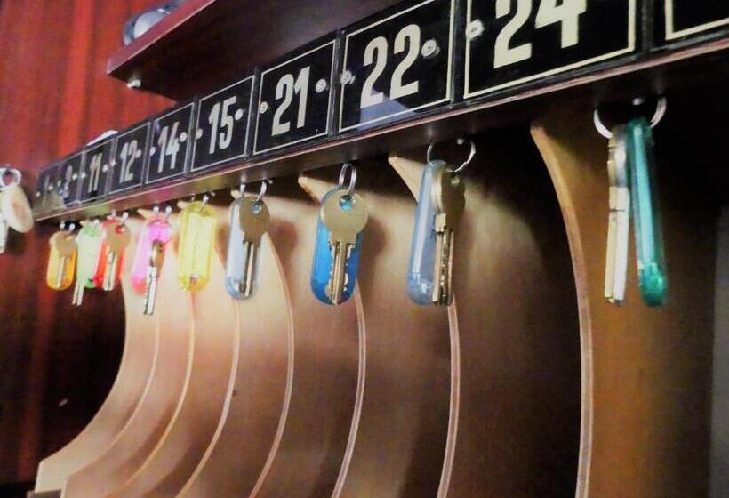 تختخواب و صبحانه Anna Panzió & Wellness Siófok