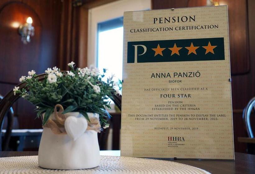 تختخواب و صبحانه Anna Panzió & Wellness Siófok