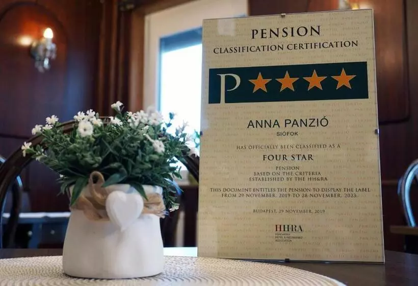 ベッドアンドブレックファースト Anna Panzió & Wellness Siófok