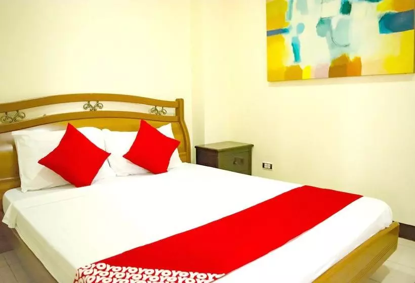 ホテル 153 Executive Suites By Oyo Rooms
