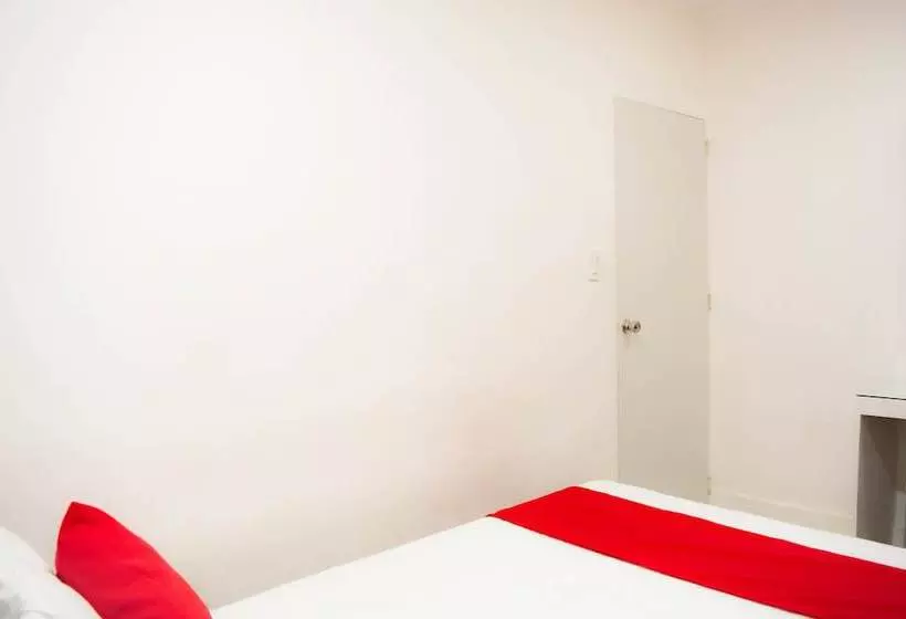 ホテル 153 Executive Suites By Oyo Rooms