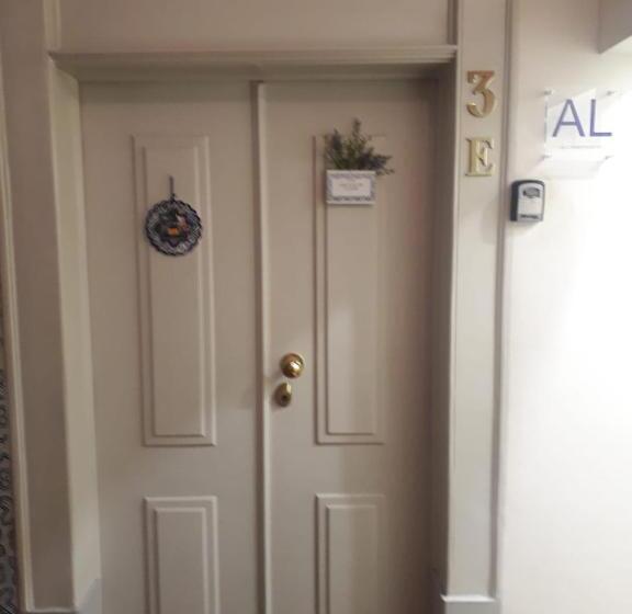 پانسیون Lisbon Silver Flower   Flat In Lisbon Center