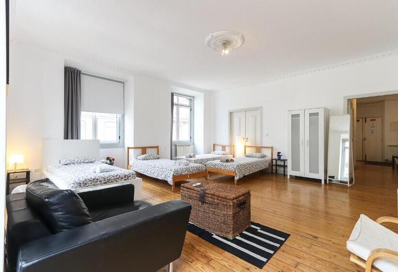 پانسیون Lisbon Silver Flower   Flat In Lisbon Center