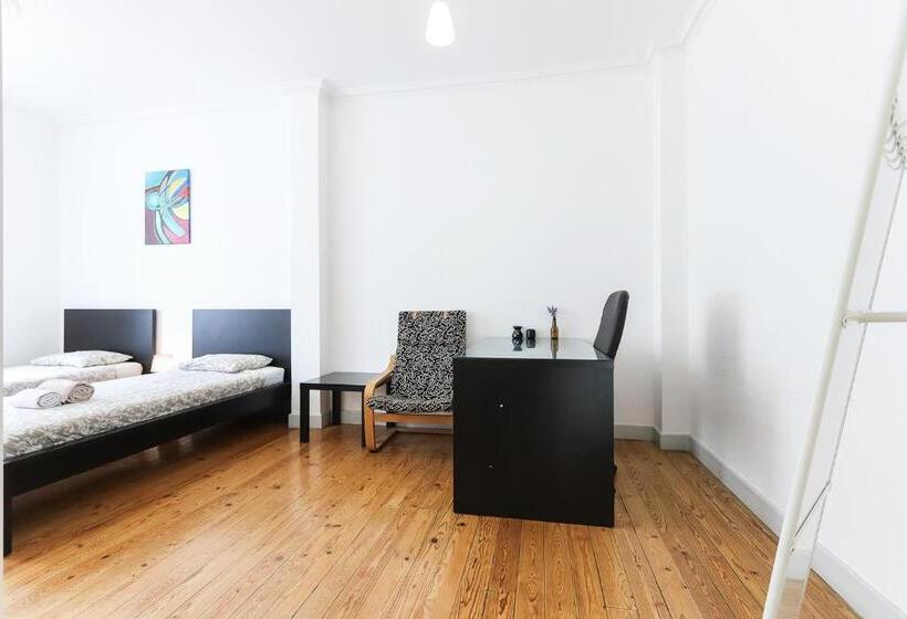 پانسیون Lisbon Silver Flower   Flat In Lisbon Center