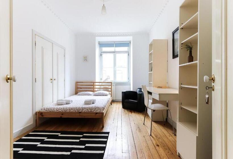 پانسیون Lisbon Silver Flower   Flat In Lisbon Center