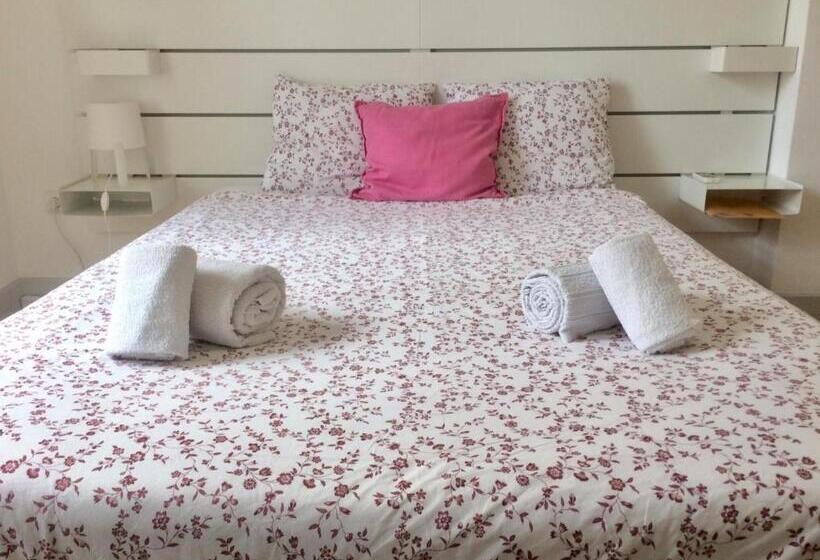 پانسیون Lisbon Silver Flower   Flat In Lisbon Center