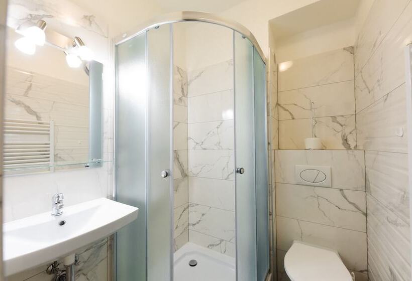 پانسیون Penzion La Route