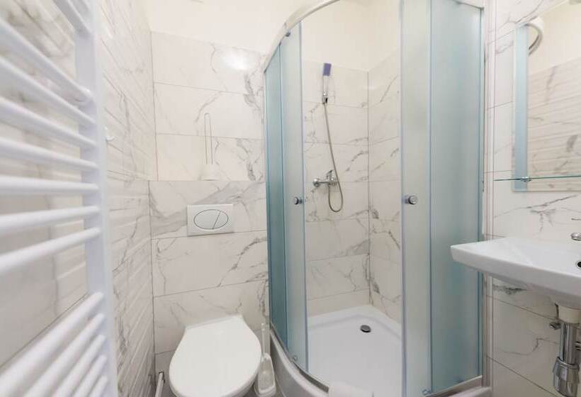 پانسیون Penzion La Route