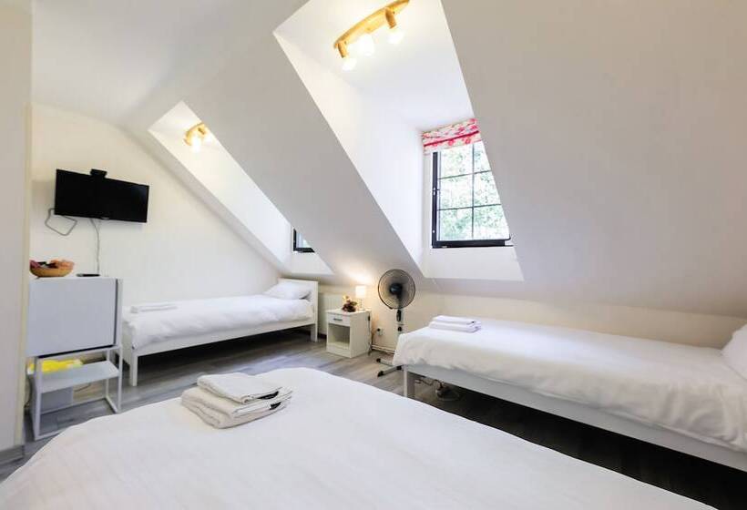 پانسیون Penzion La Route