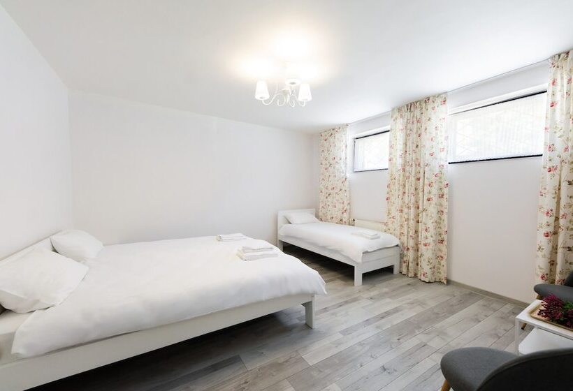 پانسیون Penzion La Route