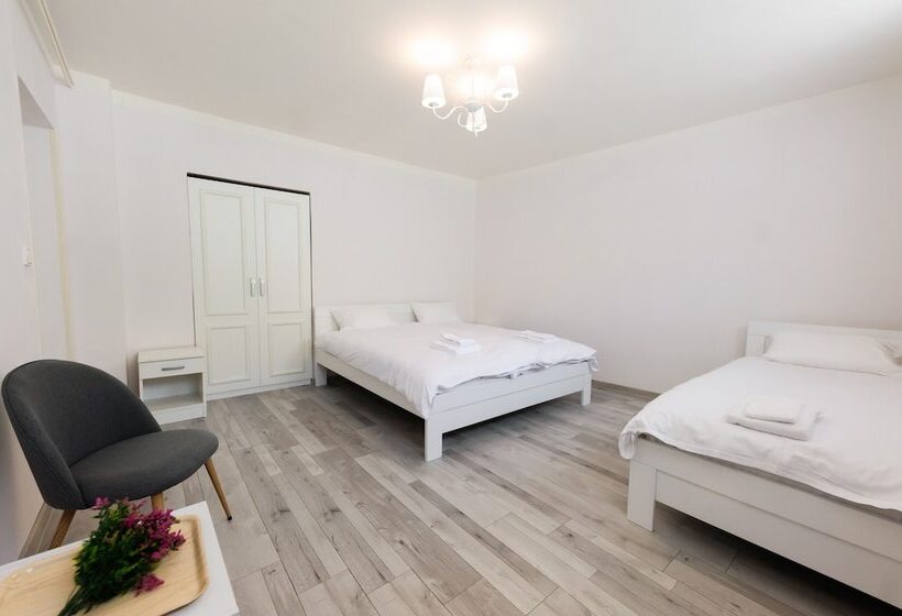 پانسیون Penzion La Route