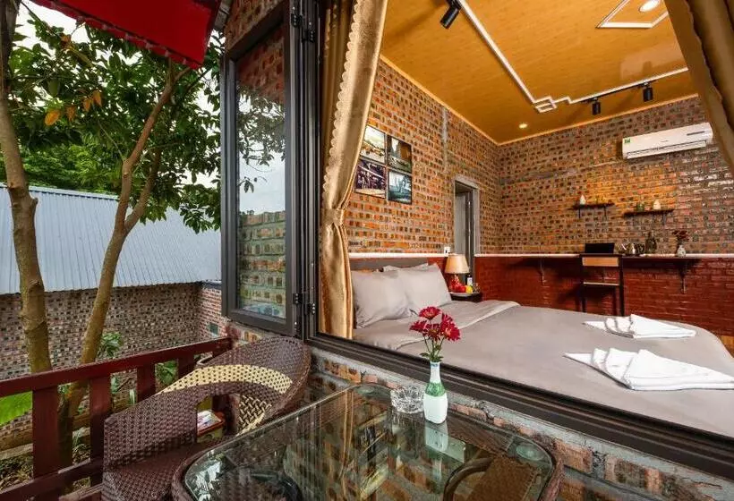 تختخواب و صبحانه Catba Spring Homestay