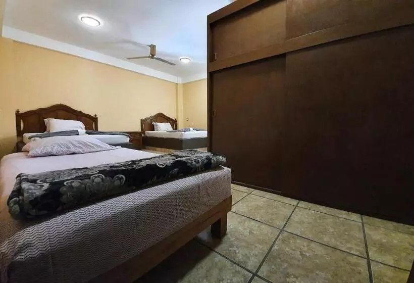 ホテル Colonos Los Cabos