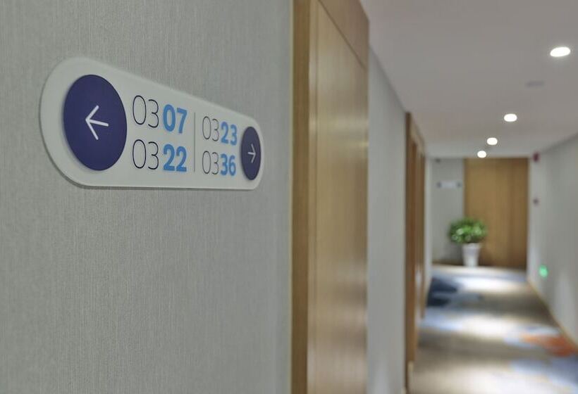 Hotel Holiday Inn Express Jiuzhaigou,only 600 Meters To Jiuzhaigou Park, An Ihg