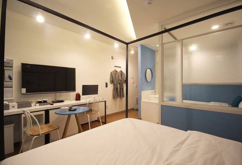 בית מלון כפרי Iksan Fourseason