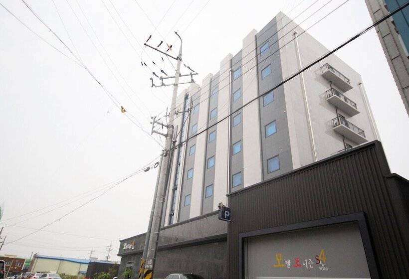 בית מלון כפרי Iksan Fourseason