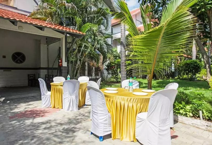 هتل Pheonix Inn By Oyo Rooms