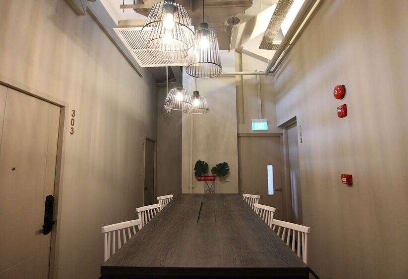 هتل St Signature Jalan Besar, Short Overnight, 13 Hours, 6pm 7am