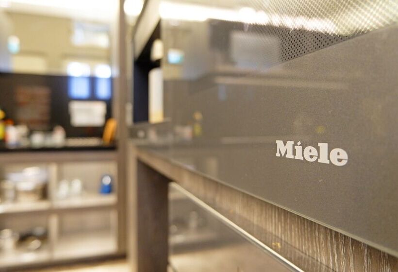 هتل St Signature Jalan Besar, Short Overnight, 13 Hours, 6pm 7am