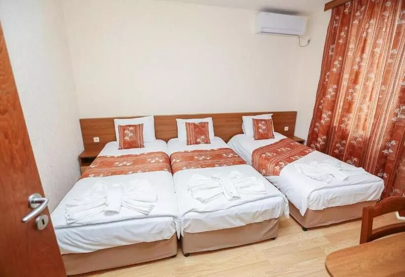 ペンション къща за гости ваис