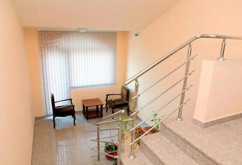 ペンション къща за гости ваис