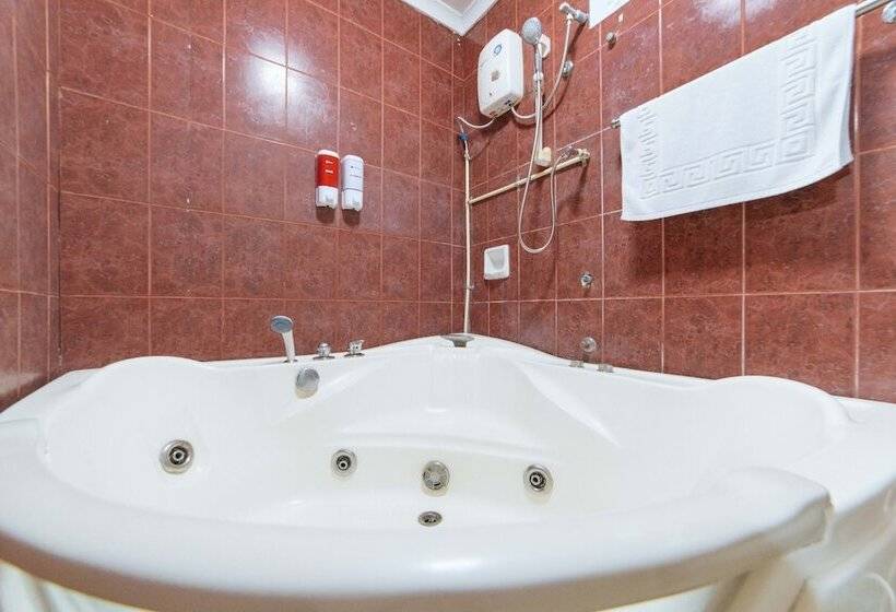 膳宿费 Reddoorz @ Clarkview 21st Street Angeles City