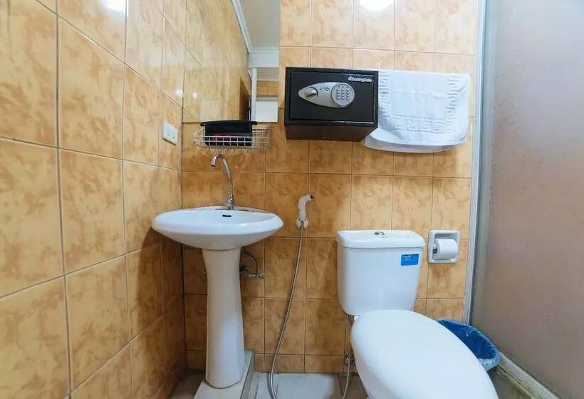 پانسیون Reddoorz @ Clarkview 21st Street Angeles City