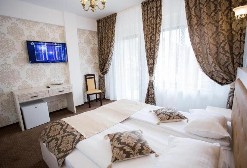 بنسيون Restaurant Ayan Piatra Neamt