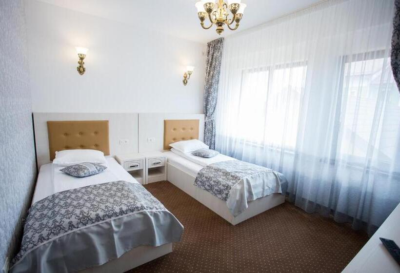 بنسيون Restaurant Ayan Piatra Neamt