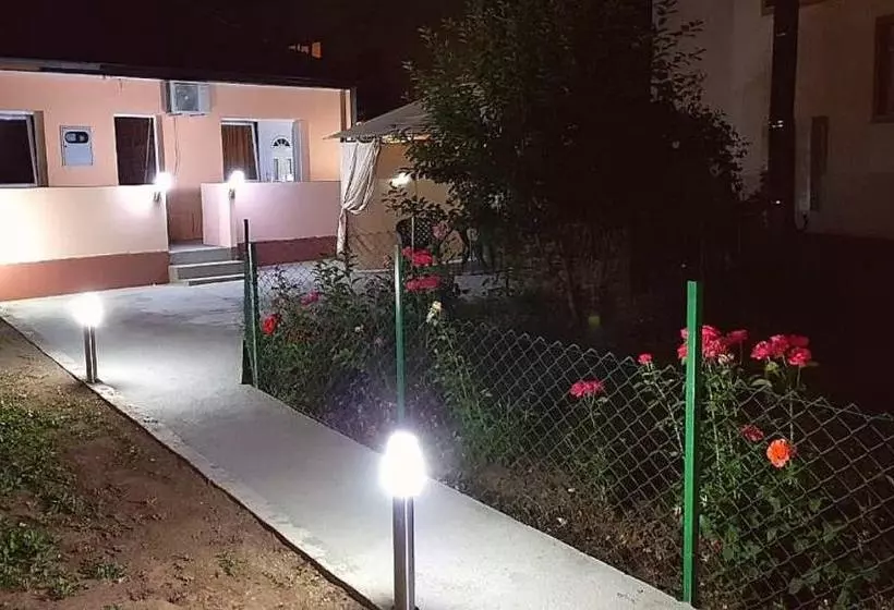 پانسیون Studio Isakovic Centar