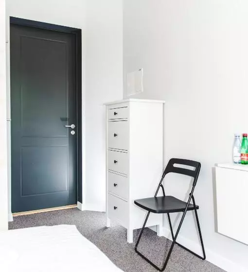 پانسیون The House