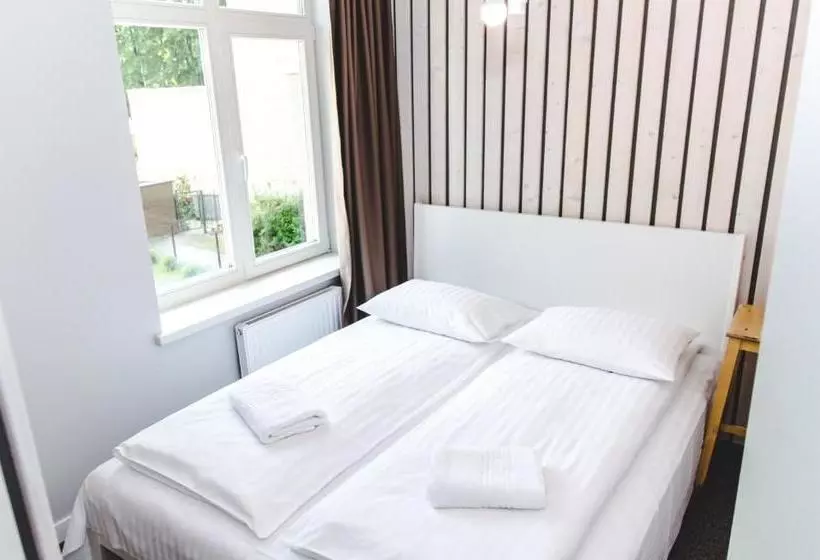 پانسیون The House