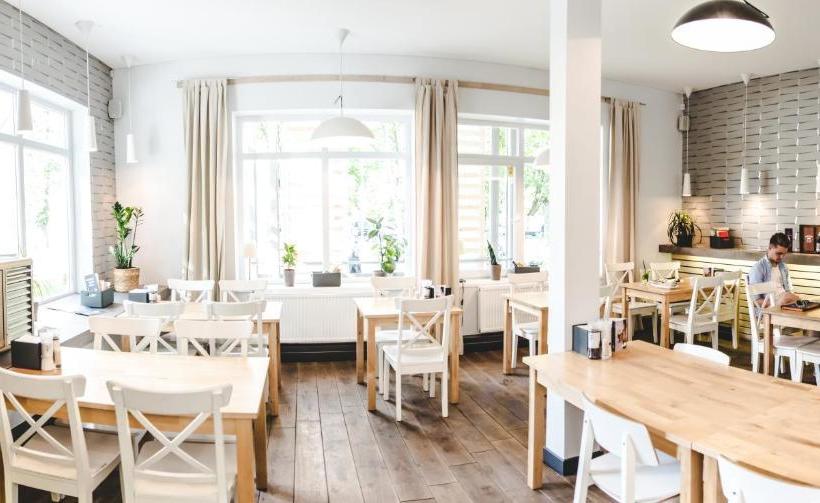 پانسیون The House