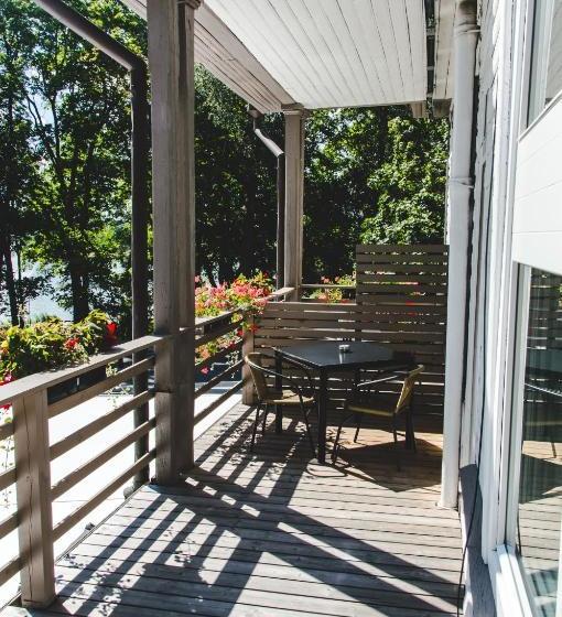 پانسیون The House