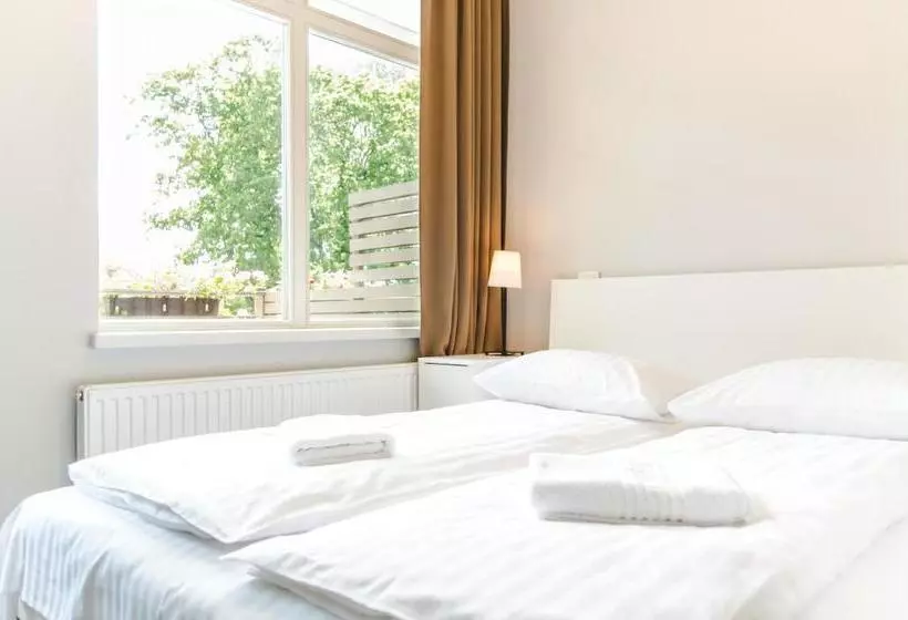 پانسیون The House