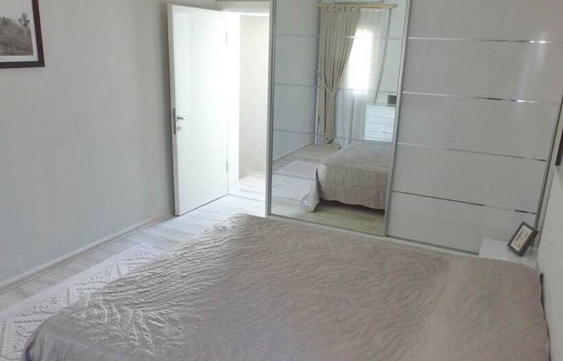 Vhillas Private Luxury Villa Leo