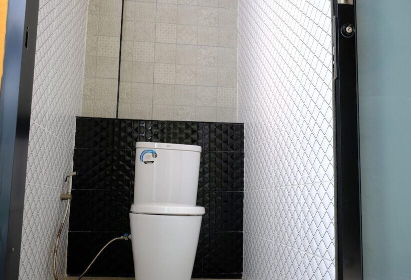 88 Fine Hotel @ Suratthani Airport