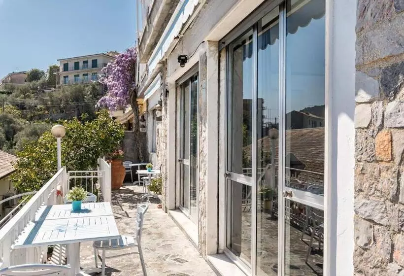 Retkeilymaja Affittacamere La Tortuga