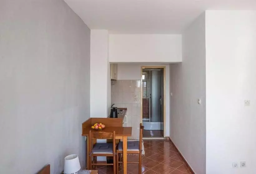 Apartments Tolj